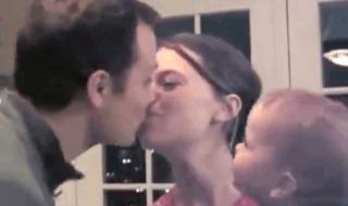 当着爸爸妈妈的面做